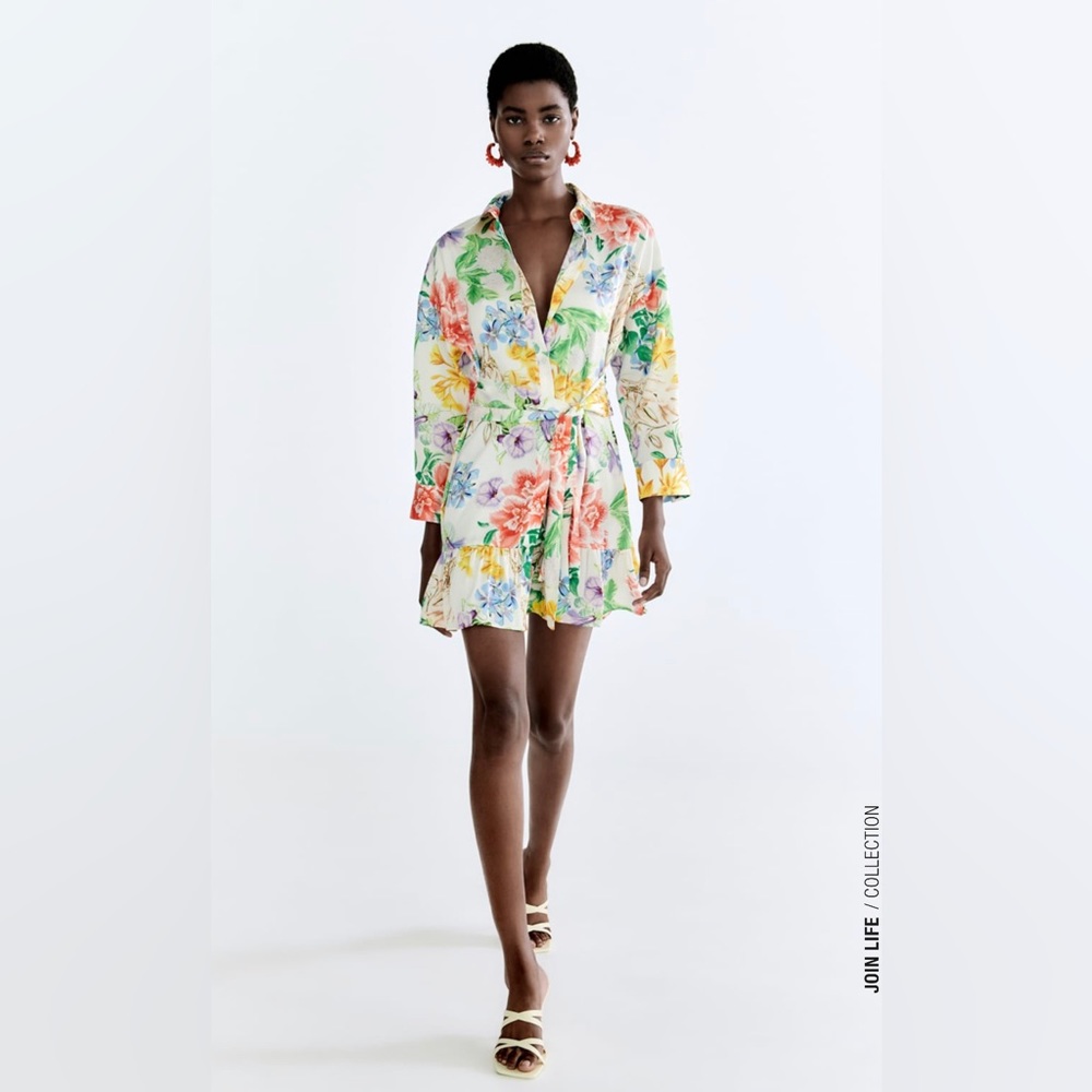 Printed mini dress with lapel collar and belt